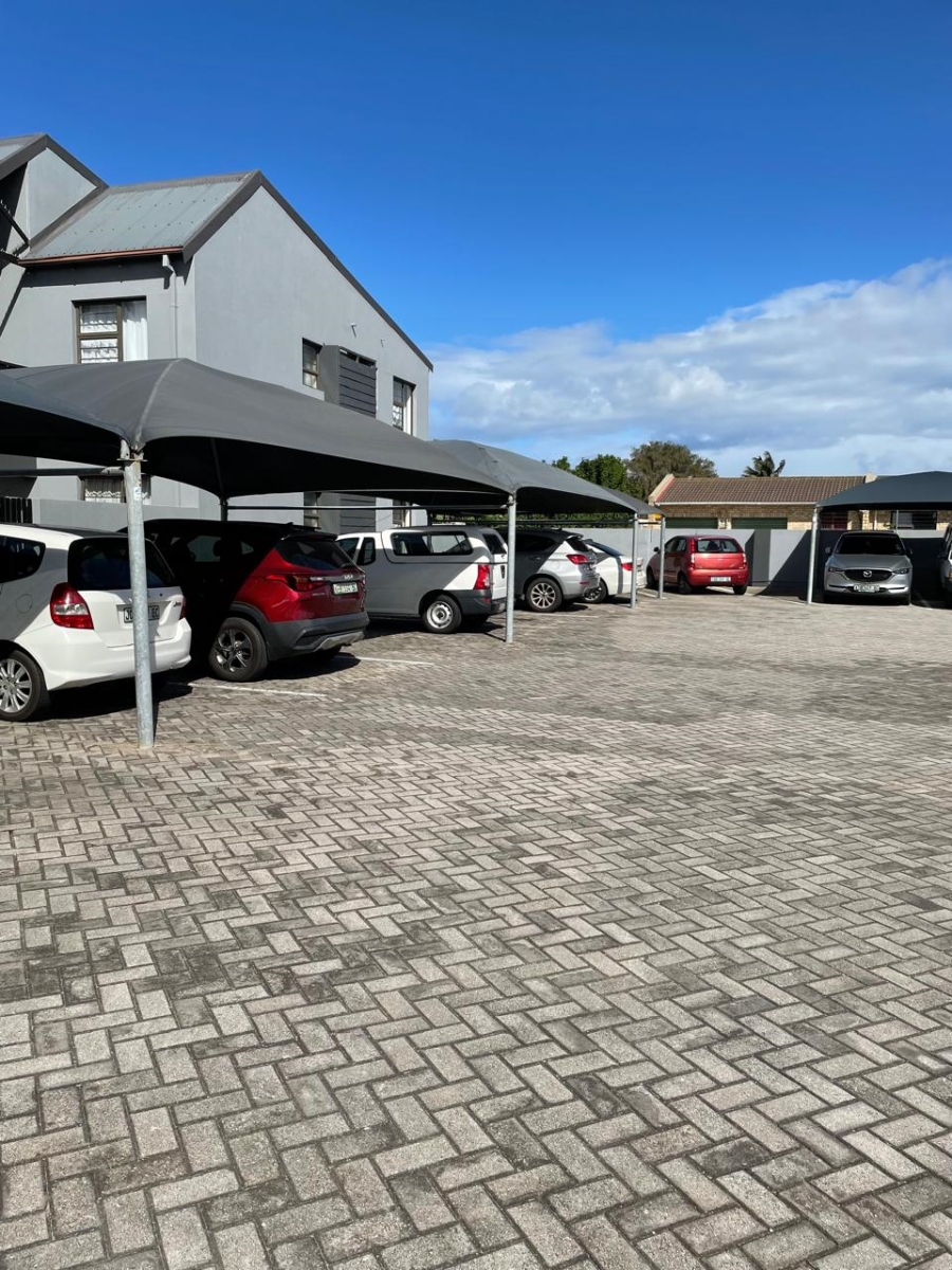 2 Bedroom Property for Sale in Sherwood Eastern Cape